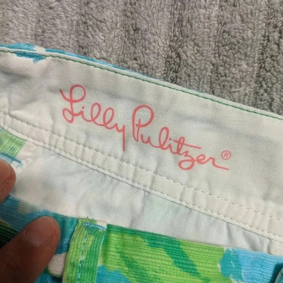 Lilly Pulitzer | Blue &‎ Green Floral, The Callahan Short | Size 0 XS - Picture 9 of 9